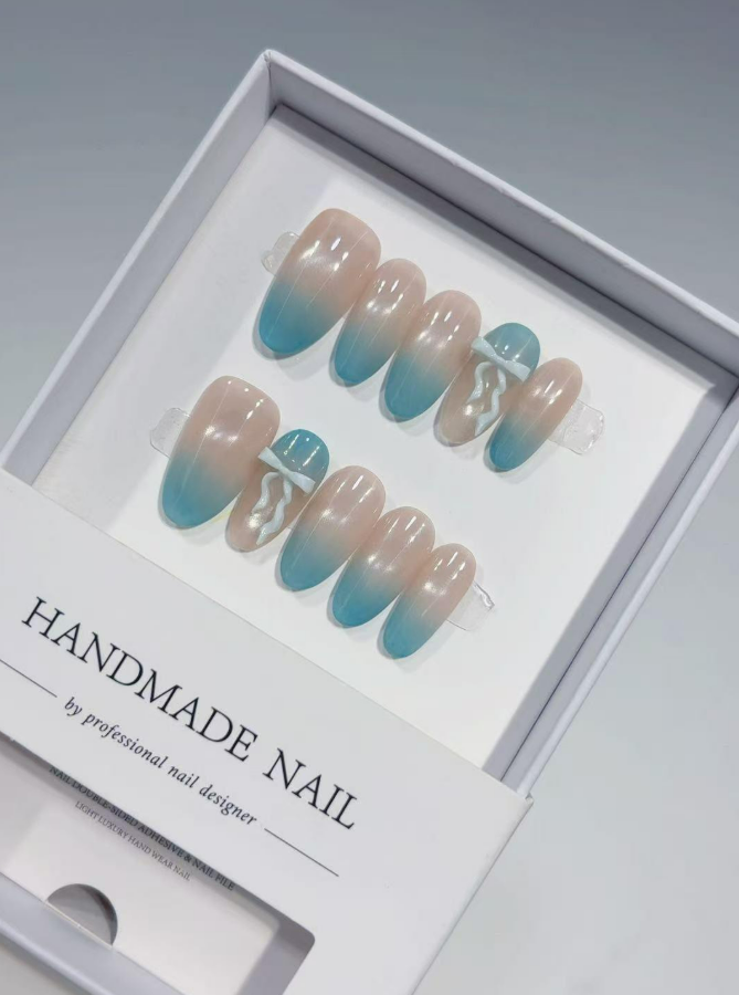 Medium Oval Baby Blue Ombre Tips & Delicate Bow