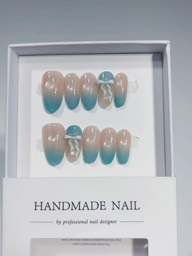 Medium Oval Baby Blue Ombre Tips & Delicate Bow